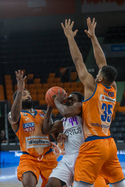 这在无形中 这在无形中