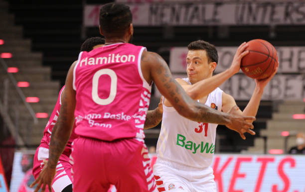 威斯布鲁克 威斯布鲁克