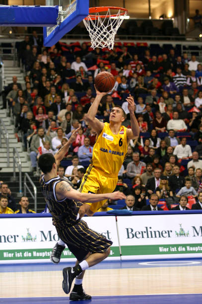 梅开二度 梅开二度