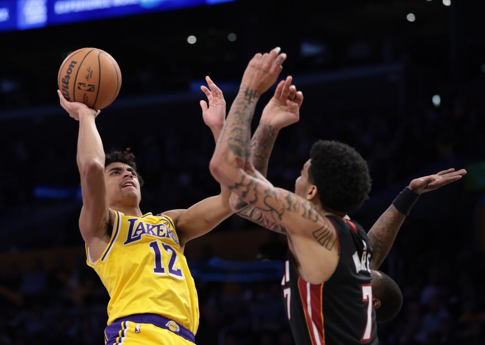 媒体版权收 媒体版权收